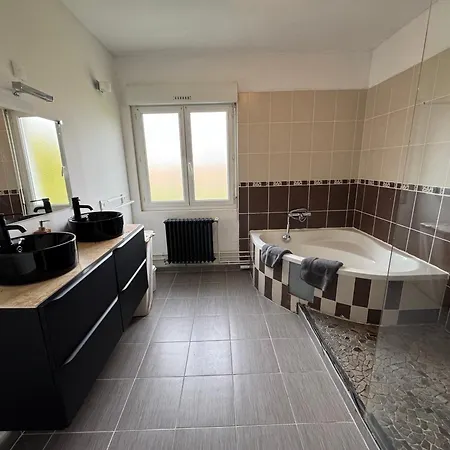 Maison Spacieuse Et Familiale à St André De L'eure