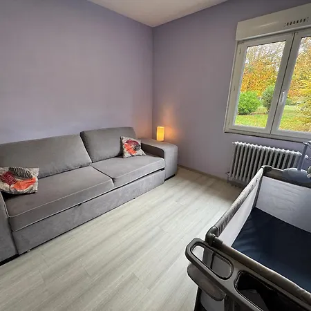 Casa de Férias Maison Spacieuse Et Familiale à St André De L'eure *